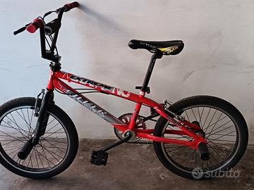  bmx rossa come nuova ancora in garanzia