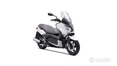 Yamaha x max 250