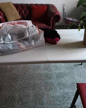 Tavolino in plastica da campeggio esterni