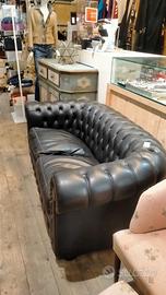Divano Chesterfield