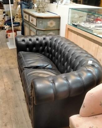 Divano Chesterfield