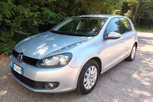 Volkswagen Golf 6 Diesel 1.6 TDI DPF Comfortline