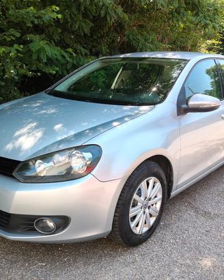 Volkswagen Golf 6 Diesel 1.6 TDI DPF Comfortline