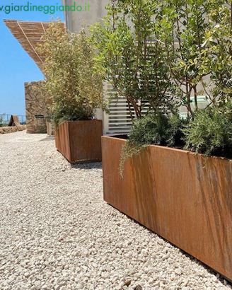 FIORIERA IN ACCIAIO CORTEN O VERNICIATA