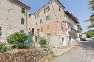 Immobile in asta di 66 m² con 2 locali e box auto 