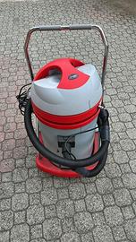 Aspiratore liquidi e polveri professionale