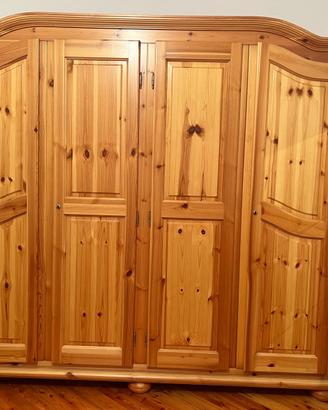 Cameretta in legno di pino