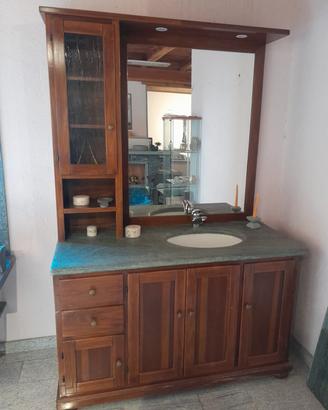 Mobile bagno in noce e pietra spazzolata