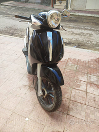 Piaggio Beverly 125cc