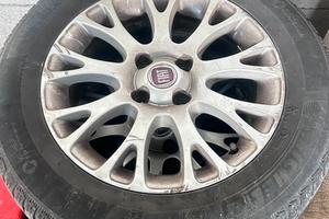 Cercchi e gomme fiat grande punto evo