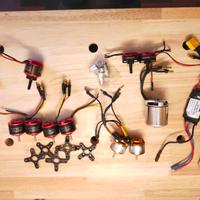 Aeromodellismo 10 motori brushless 2 regolatori