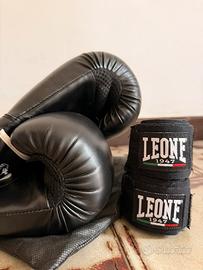 Set boxe Leone 1947 – guantoni + fasce + sacca