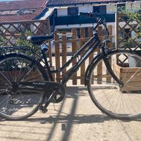 Bicicletta nera Kosmos