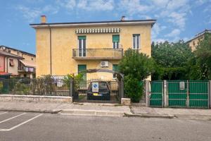 PORZIONE DI BIFAMILIARE A VERONA