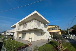 JESOLO - Appartamento 2 camere 2 bagni No Condomin
