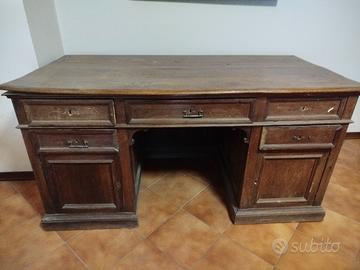 scrivania ministeriale epoca 800 in noce