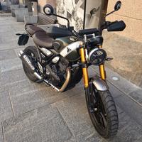 Triumph scrambler