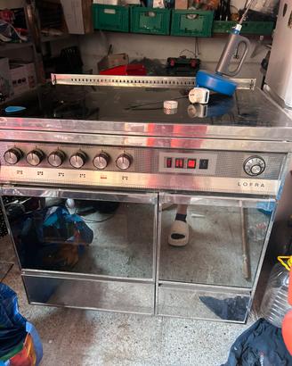 Cucina a gas con forno