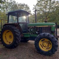 Trattore John Deere 3350