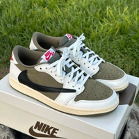 Air Jordan 1  Medium Olive x Travis Scott  EU 40