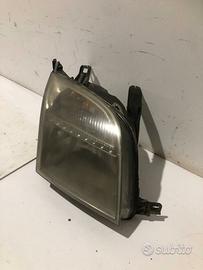 Faro anteriore destro Ford Fusion 2006