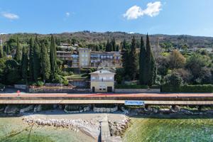 3 LOCALI A TORRI DEL BENACO