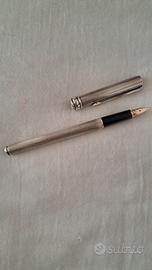 penna stilografica Aurora argento