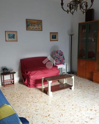 6 LOCALI A DURAZZANO