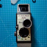 Cinepresa 8mm G.B. Bell & Howell 624