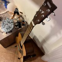 chitarra Yamaha 