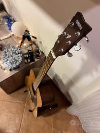 chitarra Yamaha 
