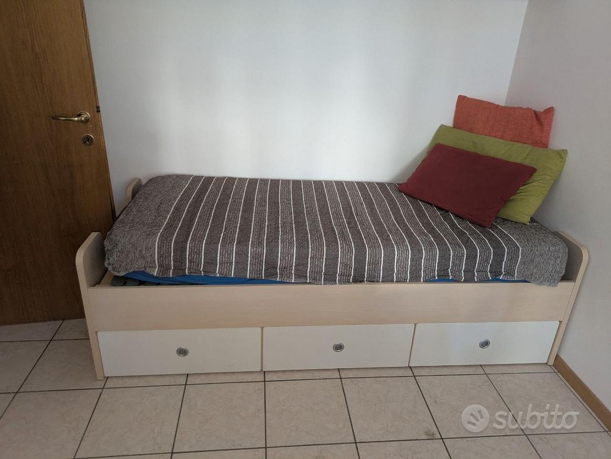 Letto a tre piazze Mobili usati