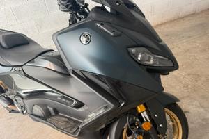 Tmax 560 techemax 2023