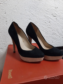 Décolleté con plateau