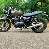 Moto Triumph speed twin 900 km 840 del 2024