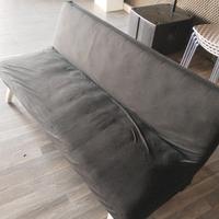 4 divani in similpelle