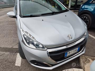 Peugeot 208 HDI 75 CV