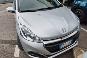 Peugeot 208 HDI 75 CV
