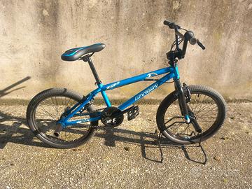 bicicletta bmx 