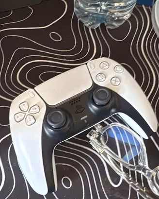 PS5 SLIM DIGITAL