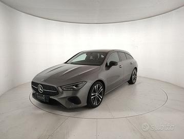 Mercedes-Benz CLA Shooting Brake 180 d Progre...