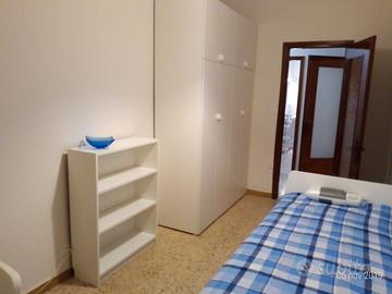 Stanza singola per ragazza zona Mirabello