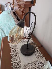 Coppia di lumi da comodino