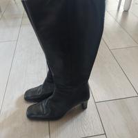 stivali da donna con tacco