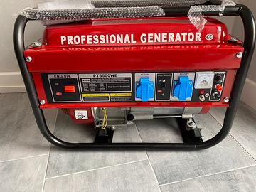 Generatore a benzina per corrente 220/12v