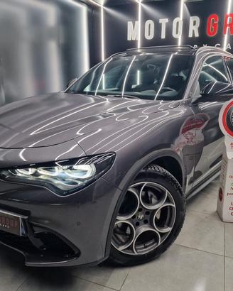 Alfa Romeo Stelvio 2.2 Turbodiesel 160 CV AT8 RWD 