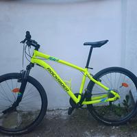Bicicletta Rockrider ST 100