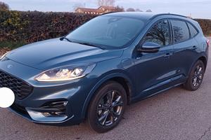 Ford Kuga 2.5 plug in hybrid St line
