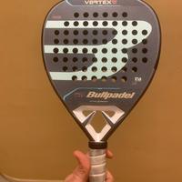 Bullpadel Vertex 04 W