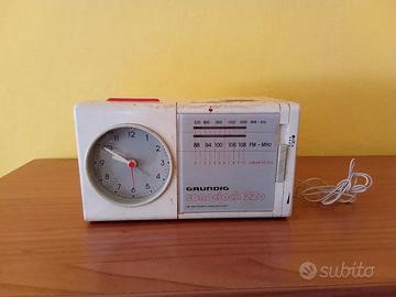 Grundig Sonoclock 220, radio sveglia anni '70